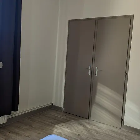 Renove En 2015, Au Coeur De L'argonne, Entre Verdun Et Chalons-en-champagne - Fr-1-585-21 *